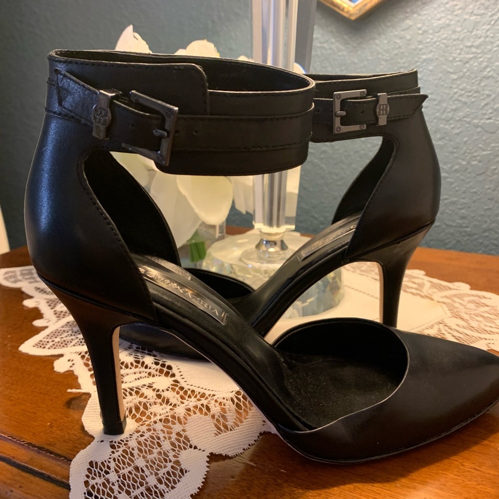 Vintage BCBGMAXAZRIA Heels - Picture 2 of 4